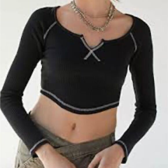 Urban Outfitters BDG black cropped long sleeve top 96% cotton sz S-P waffle knit - Picture 1 of 7